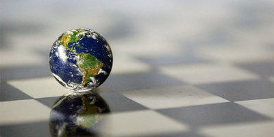 Geconcentreerd Klein